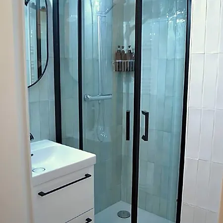 Hotel 88 - Your Haven Close To La Defense & Paris 3*