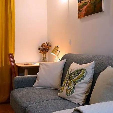 88 - Your Haven Close To La Defense & Paris 3*
